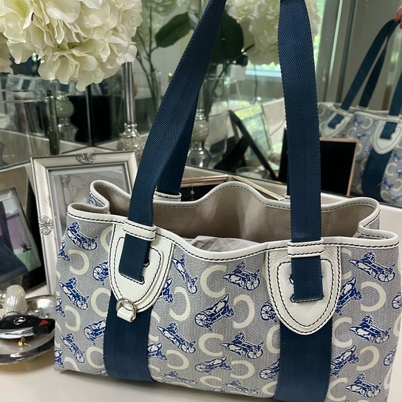 Authentic Celine Macadam Triomphe Tote - Picture 1 of 6